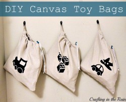 Use this drawstring bag tutorial to help your little keep their toys organized and ready for a quick trip to the beach or grandma's house!