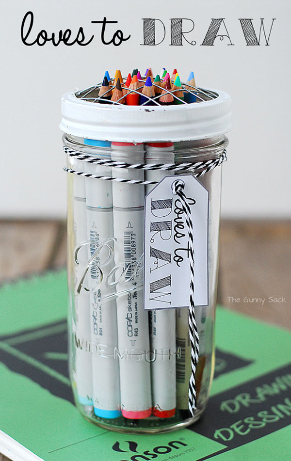 http://www.craftaholicsanonymous.net/wp-content/uploads/2014/10/Loves_To_Draw_Gifts_In_A_Jar_FS.jpg