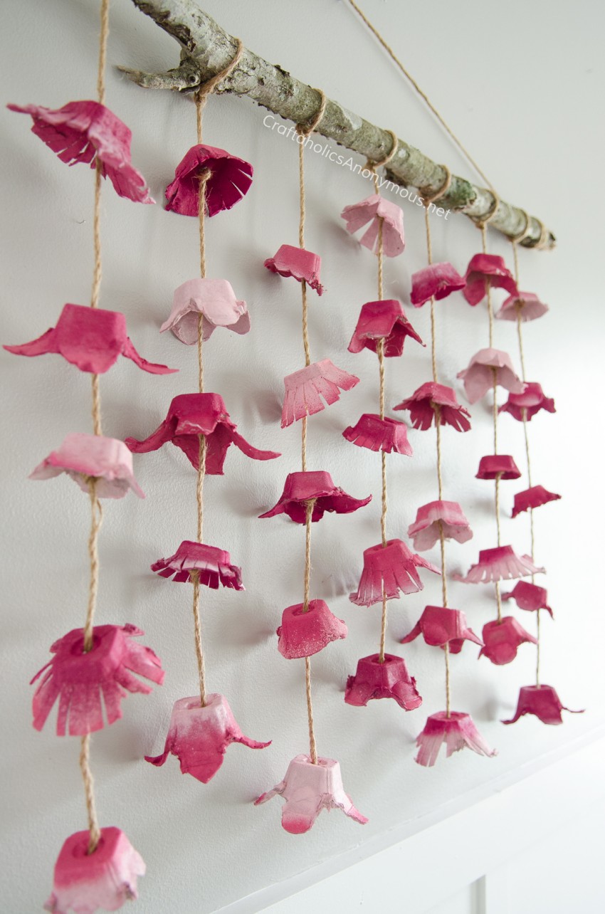 Chic DIY Boho Flower Wall hanging made from old egg cartons. Easy to make and looks stunning!
