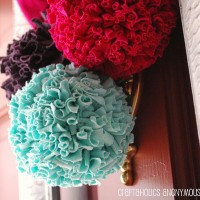 how to make pom poms