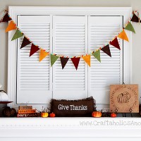How to Make an Easy Pedestal Plate Stand + My Harvest Mantel 