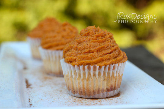 Pumpkin Pie Cupcakes by jRoxDesigns2