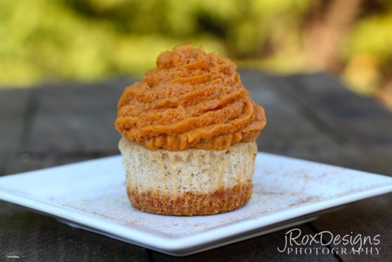 Pumpkin Pie Cupcakes by jRoxDesigns3