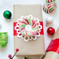 Gift Wrap Idea: Cupcake Liner Bows