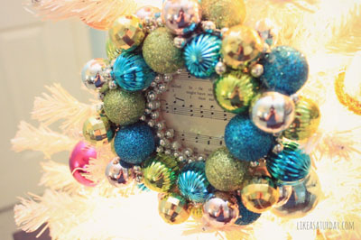 Easy Ornament Frame