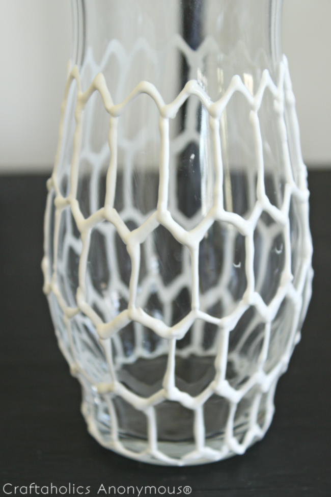 DIY hexagon vase. Super easy and so neat looking! click for tutorial. DIY hexagon vase. Super easy and so neat looking! click for tutorial.