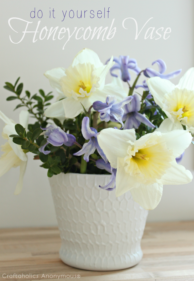 DIY honeycomb vase tutorial. What a neat way to update a thrifted vase! DIY honeycomb vase tutorial. What a neat way to update a thrifted vase!