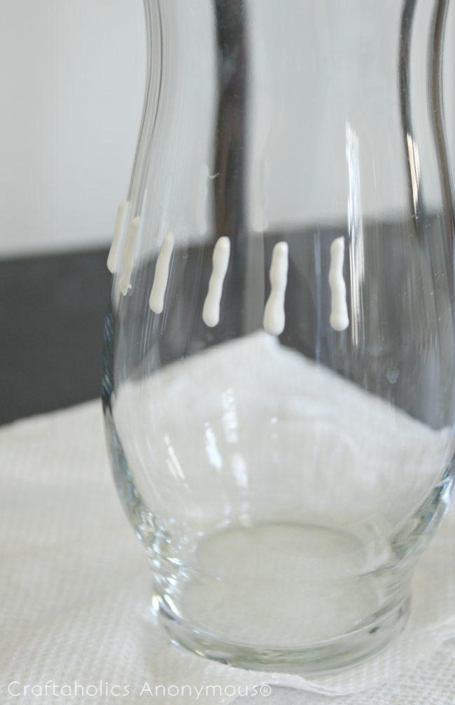 Easy way to update a simple glass vase and add some texture/design!