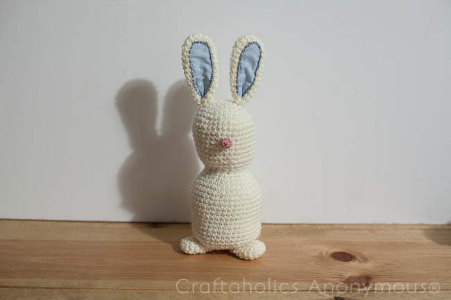 Crochet bunny pattern tutorial. super duper cute!