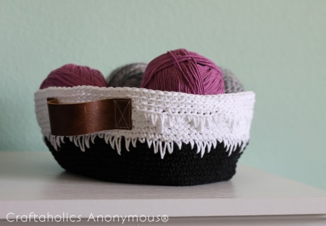 how to crochet a basket