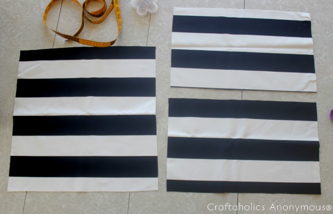 How to sew an envelope pillow tutorial. These are so easy!