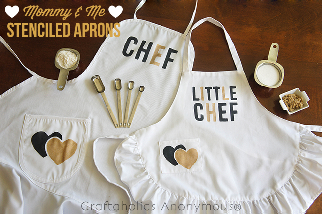 Mommy and Me Stenciled Aprons on www.craftaholicsanonymous.com #aprons #stencil #craft