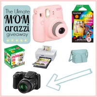 The Ultimate Mom-arazzi Giveaway!