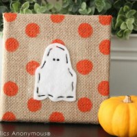 Cute Halloween Craft for kids - Halloween Lacing.