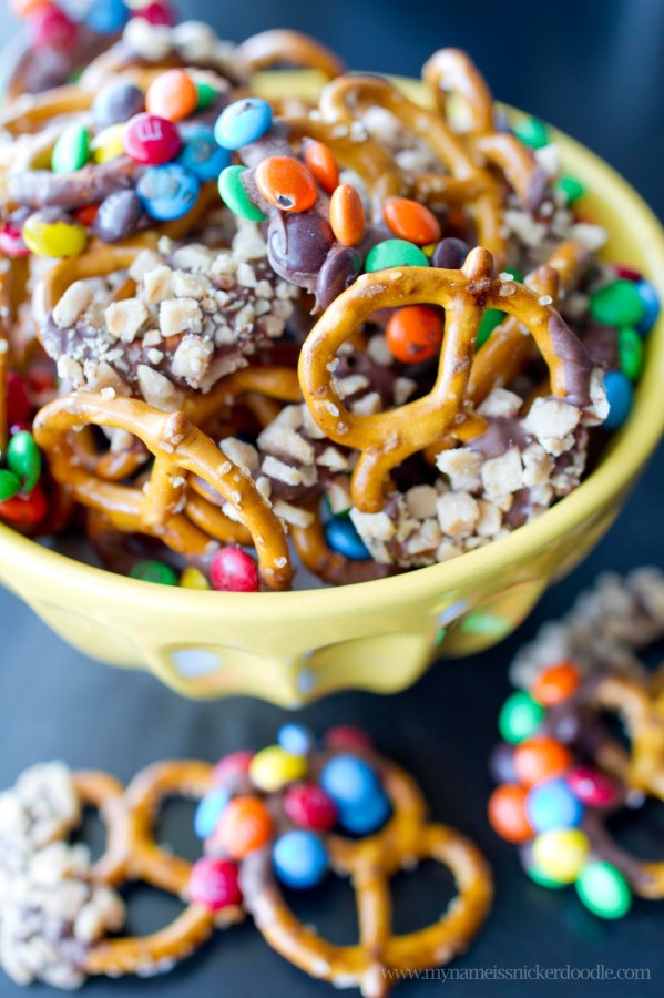 Chocolate-And-Candy-Dipped-Pretzels-copy