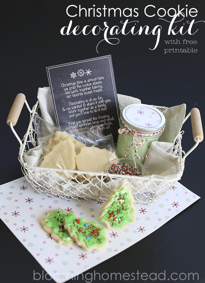 Christmas-Cookie-Decorating-Kit-with-free-printable