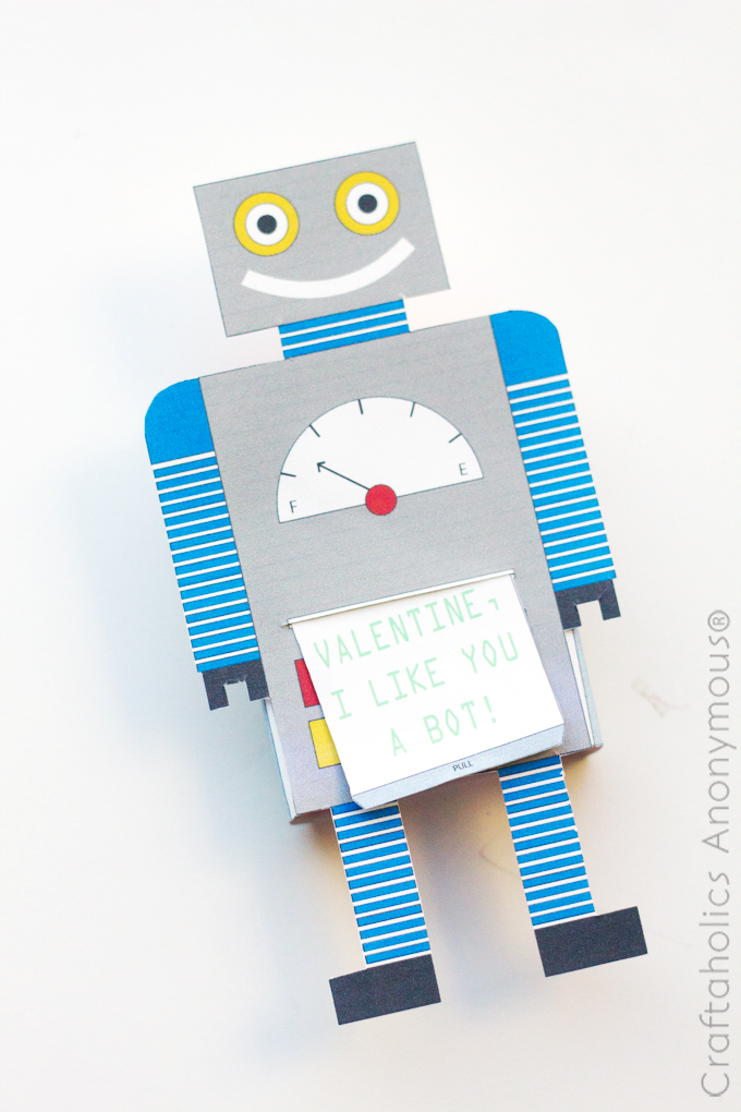 Healthy Robot Valentine: he holds a box of raisins || click for free printable