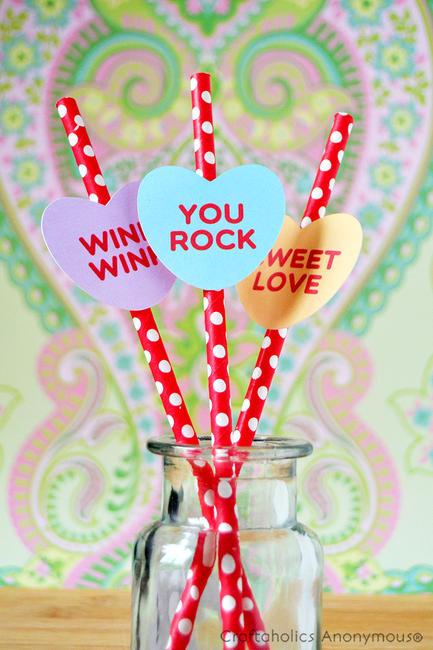 Free candy heart printable || So many uses for this printable at a Valentine's Day party!