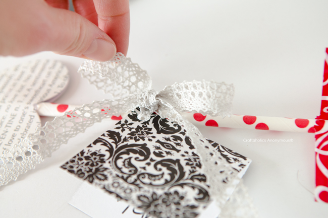 DIY Valentine || love the lace on this Cupid's Arrow Valentine!