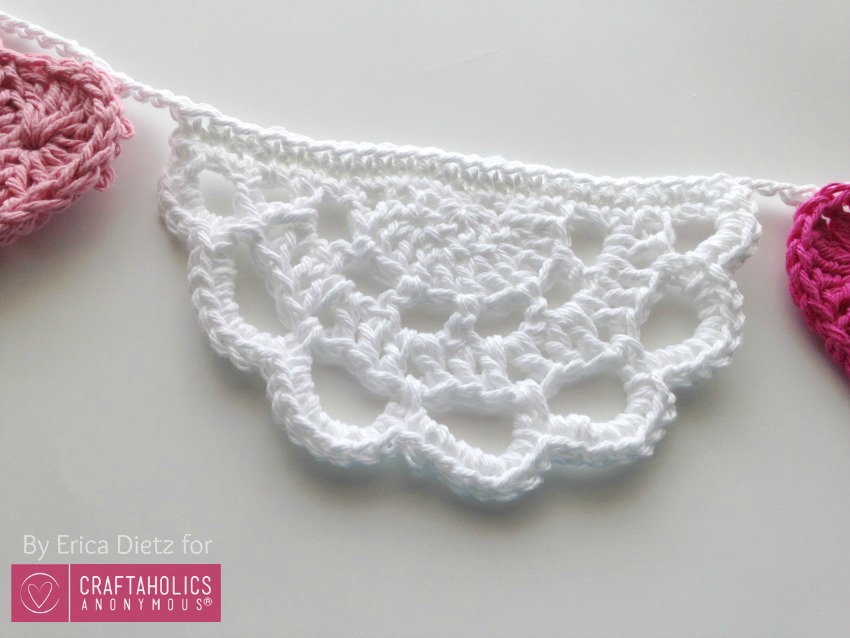 How to crochet doilies banner || Perfect for weddings!