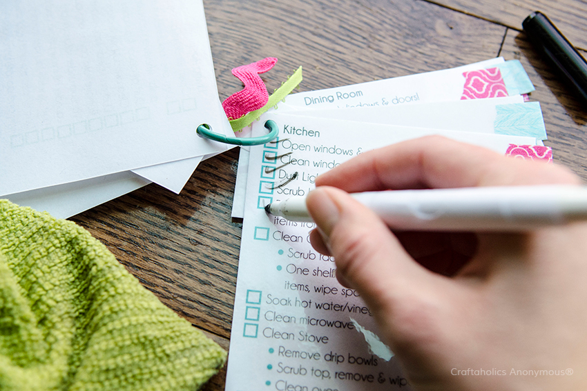 Spring Cleaning list reusable || use the same list year after year + keep track of what has been cleaned and what hasn't.