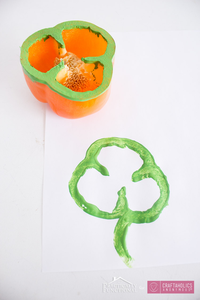 Kids craft for St. Patrick's Day || Pepper shamrock stamps