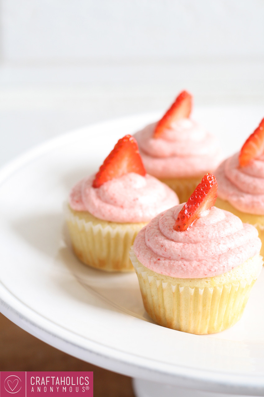 Strawberry Lemonade Cupcakes