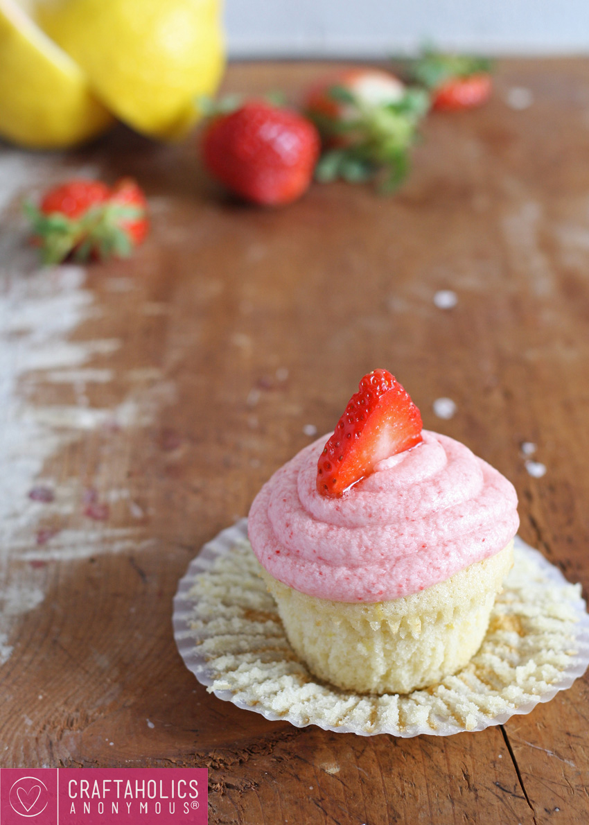 Strawberry Lemonade Cupcakes