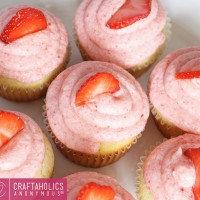 Strawberry Lemonade Cupcakes