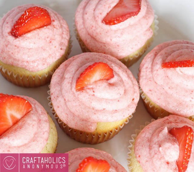 Strawberry Lemonade Cupcakes