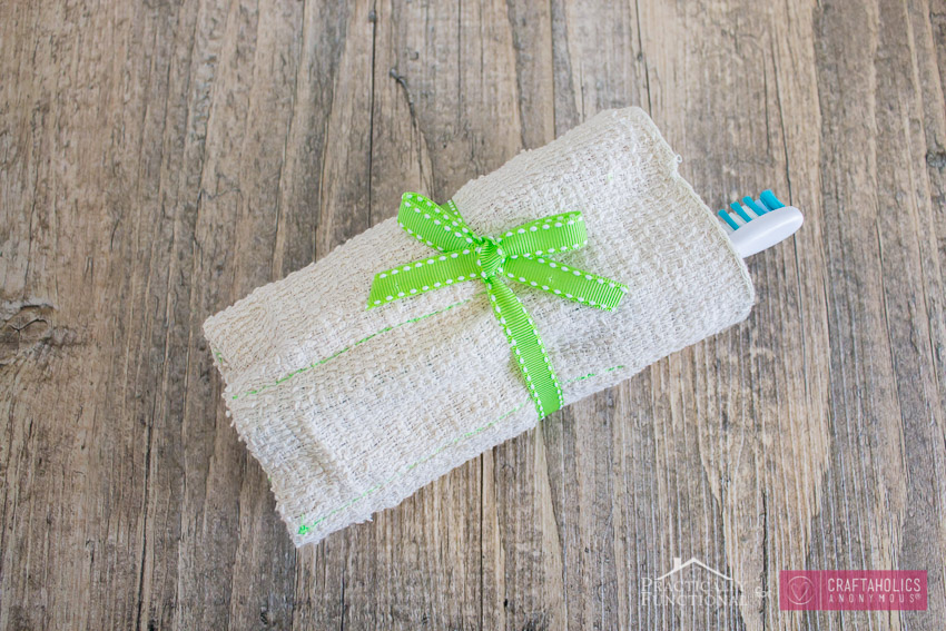 simple sewing project: washcloth travel kit