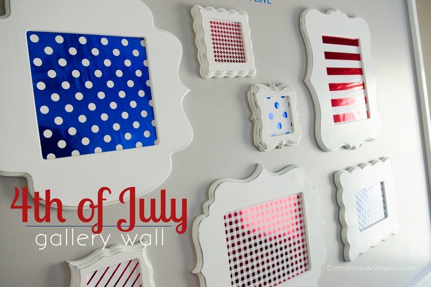 Easy 4th of July Gallery Wall || So festive and patriotic! Love all the different patterns she used.