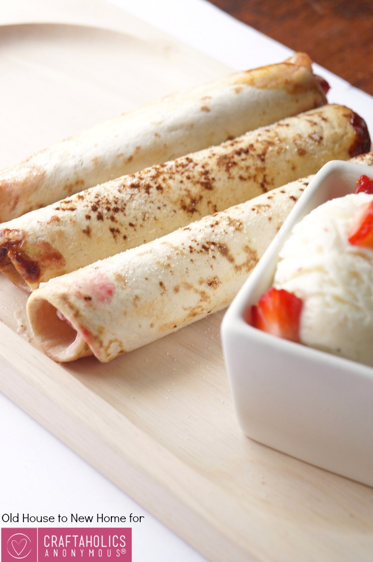 An easy summertime dessert! Strawberry and Nutella Cheesecake Flautas