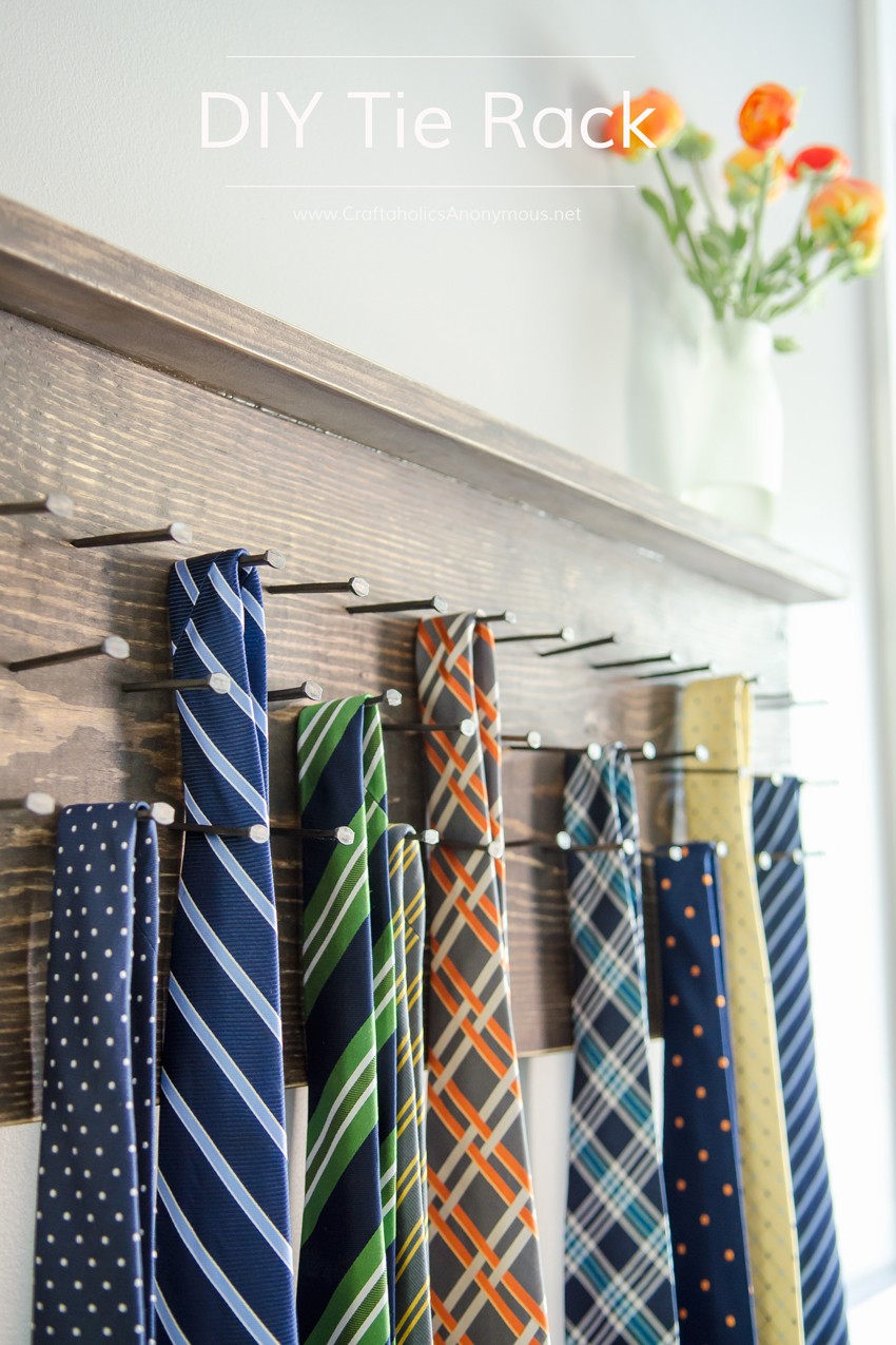 Rustic Tie Rack Tutorial || Awesome DIY Father's Day gift idea!