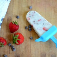 Popsicles: Coconut Strawberry Chocolate Popsicles