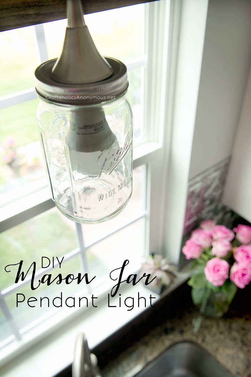 DIY Mason Jar Light || This is a cheap and easy way to get a mason jar pendant light! 