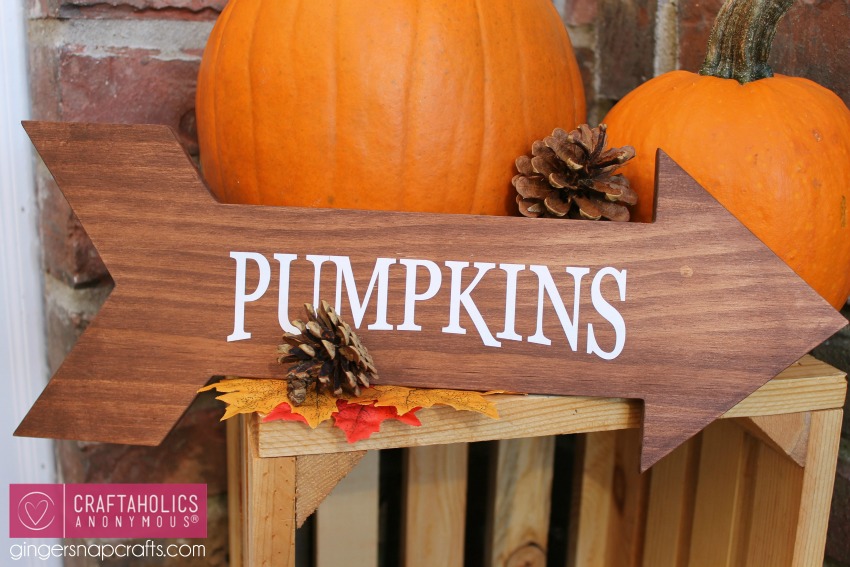 Fall Front Porch Craft :: Wood Arrow Pumpkins sign tutorial on www.craftaholicsanonymous.net