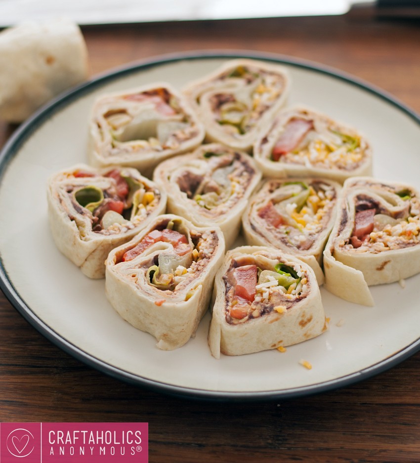 Delicious Vegetarian Taco Pinwheels recipe and instructions. Fantastic appetizer! 