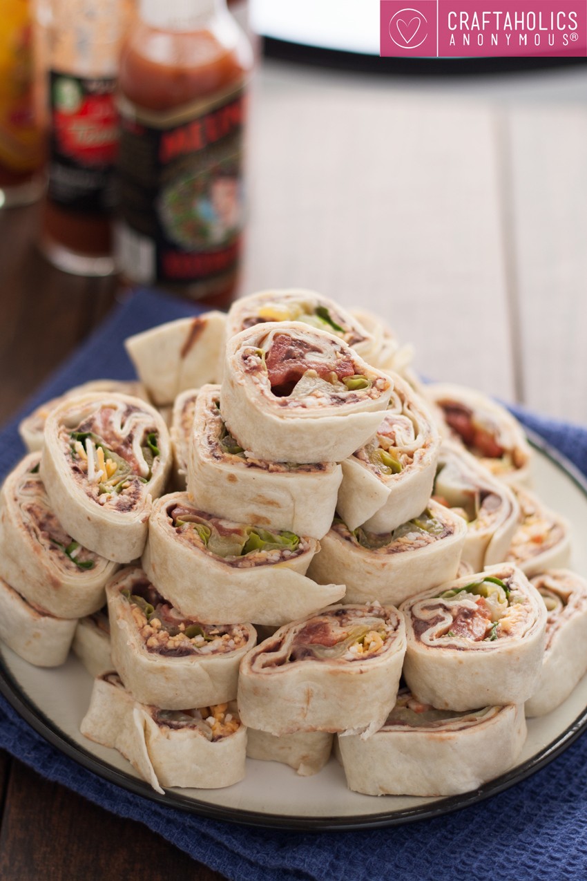 Delicious Vegetarian Taco Pinwheels recipe and instructions. Fantastic appetizer! 