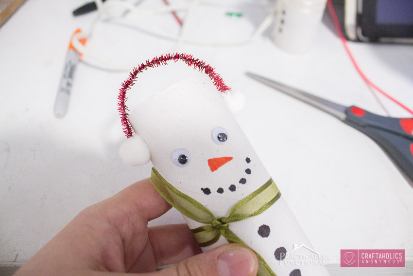 Toilet paper roll snowman craft idea