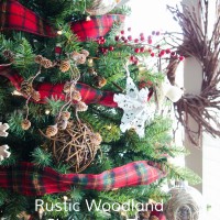 Rustic Marquee Christmas Tree