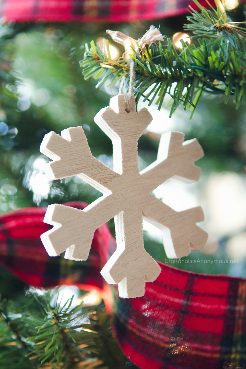 wood-snowflake-ornament