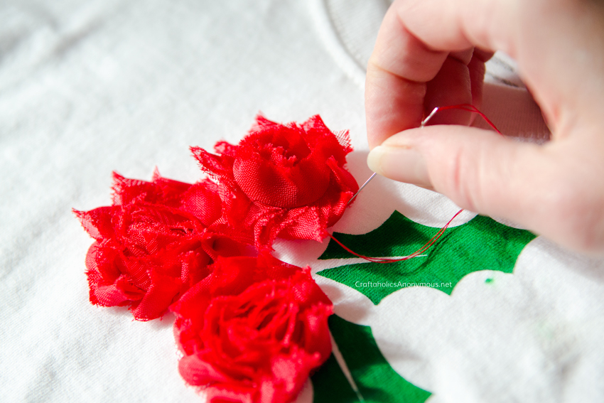 DIY Christmas shirt for girls :: holly berry t-shirt tutorial. Great last minute Christmas craft idea!
