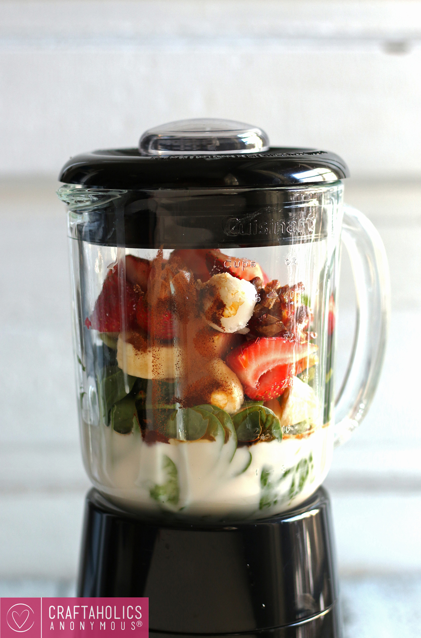 Strawberry Banana Green Smoothies