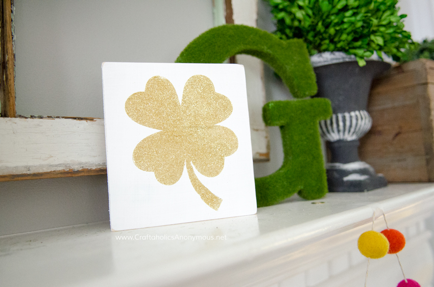 DIY Gold Glitter shamrock sign