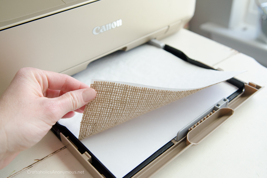 DIY Print on Burlap tutorial :: EASY way to print anything you want on burlap!
