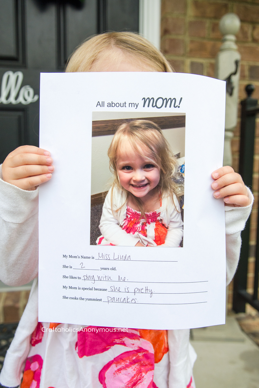Mother's Day gift for kids :: All About Mom interview + picture (free printable)
