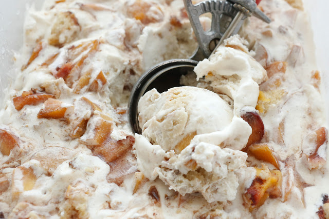 peach cobbler ice cream Fruity Ice Creams 29
