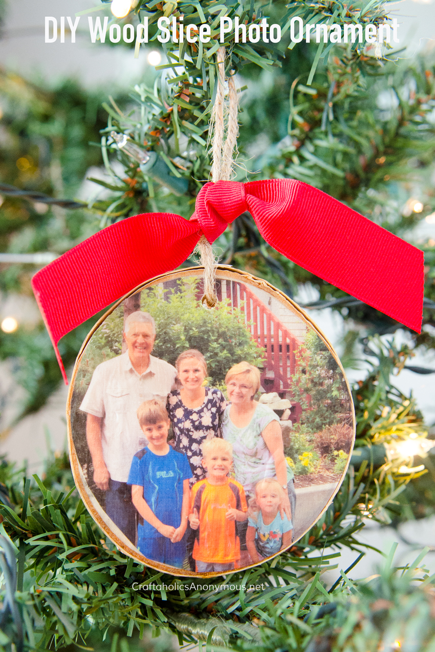 DIY Wood Slice Photo Ornament tutorial