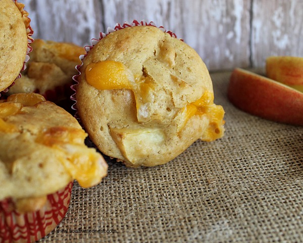 apple cheddar muffins